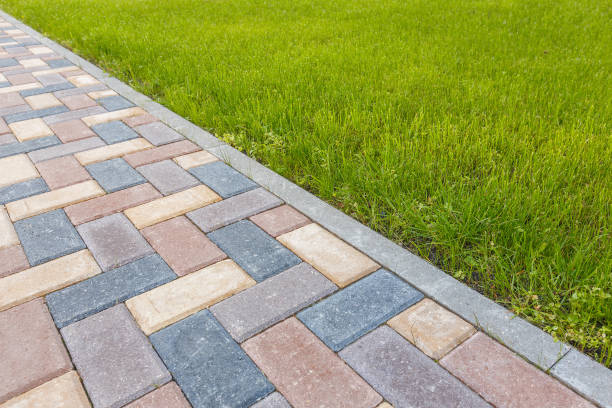  Raymond, WI Driveway Pavers Pros